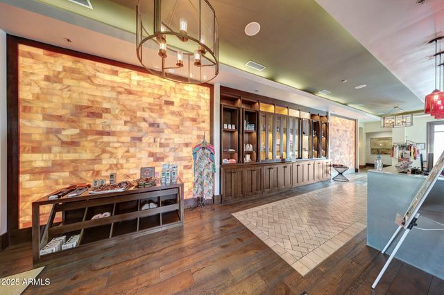 4662 Cactus Wren Road, Wickenburg, AZ 85390