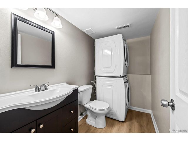 9638 W Chatfield Ave F, Littleton, CO 80128