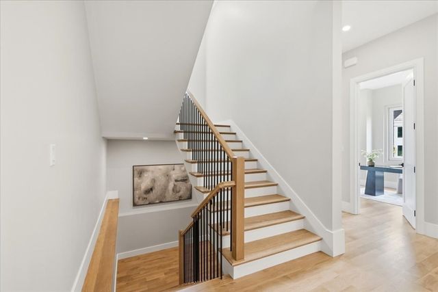262 River St, Newton, MA 02465