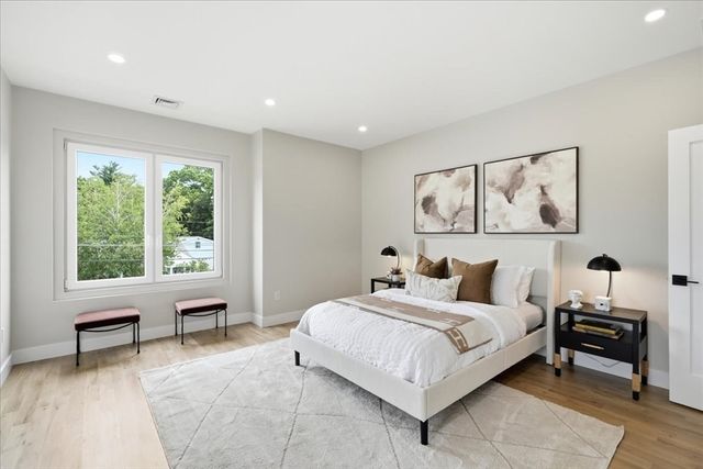 262 River St, Newton, MA 02465