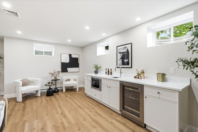 262 River St, Newton, MA 02465