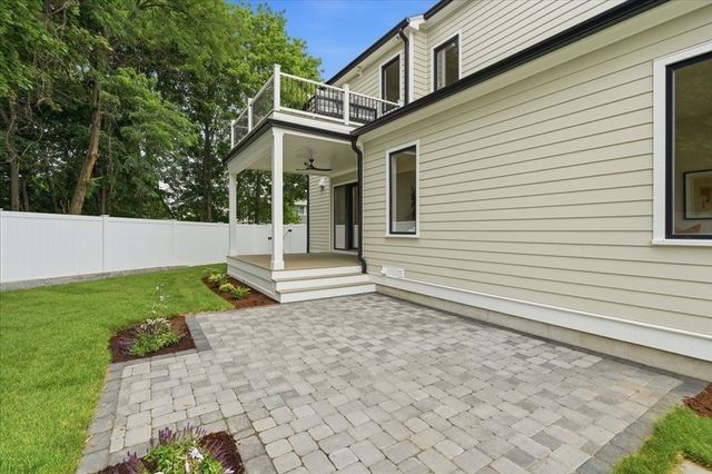 262 River St, Newton, MA 02465