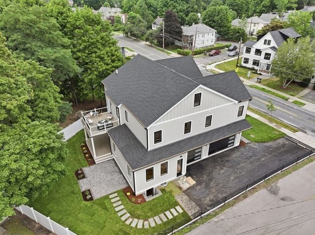 262 River St, Newton, MA 02465