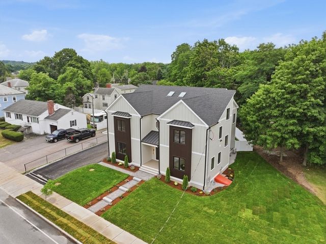 262 River St, Newton, MA 02465