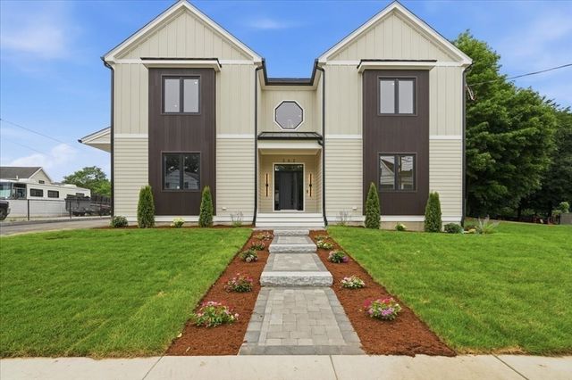 262 River St, Newton, MA 02465