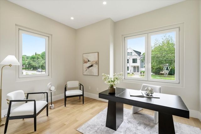 262 River St, Newton, MA 02465