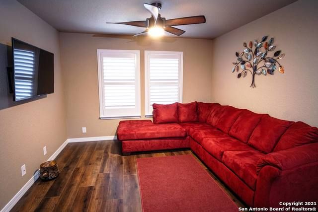 5323 Dannelly Field, San Antonio, TX 78227