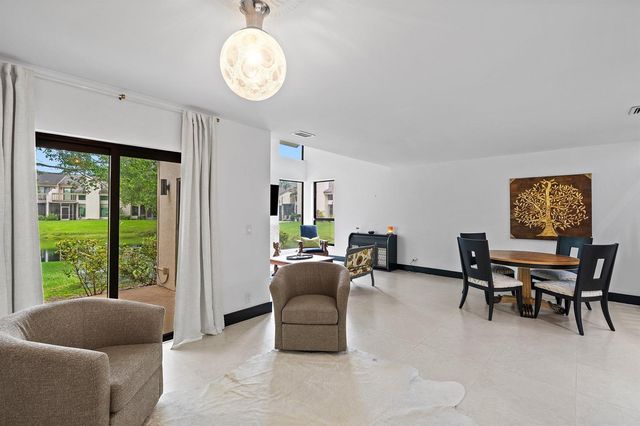 6096 Glendale Drive, Boca Raton, FL 33433