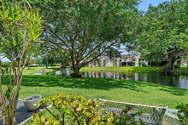 6096 Glendale Drive, Boca Raton, FL 33433