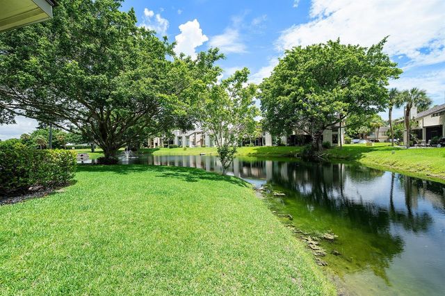 6096 Glendale Drive, Boca Raton, FL 33433