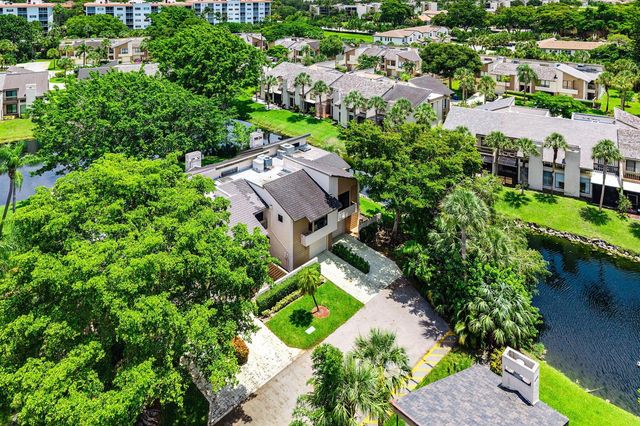 6096 Glendale Drive, Boca Raton, FL 33433