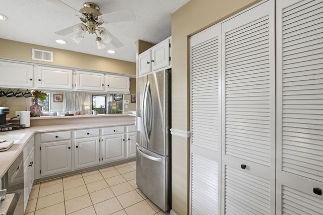 7600 N Ocean Blvd Apt 101, Myrtle Beach, SC 29572