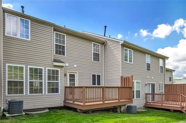 1305 MICHAEL DR, Baldwin Boro, PA 15227