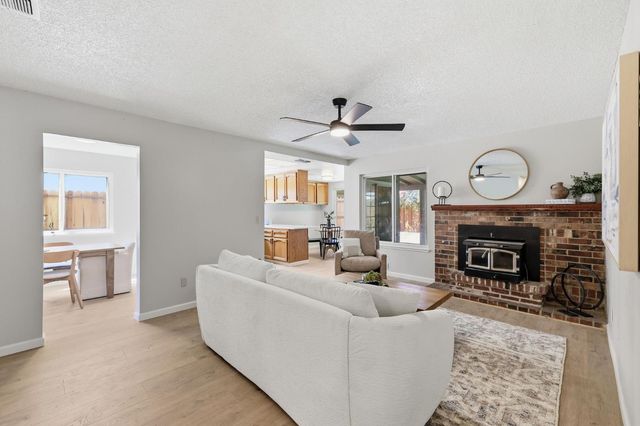 3370 Routier Rd, Sacramento, CA 95827