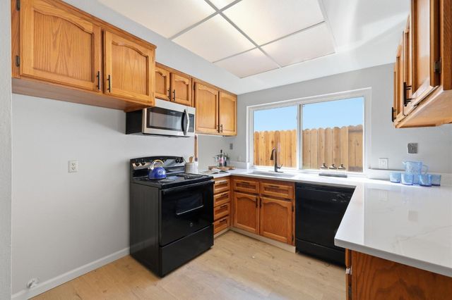 3370 Routier Rd, Sacramento, CA 95827
