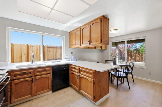 3370 Routier Rd, Sacramento, CA 95827