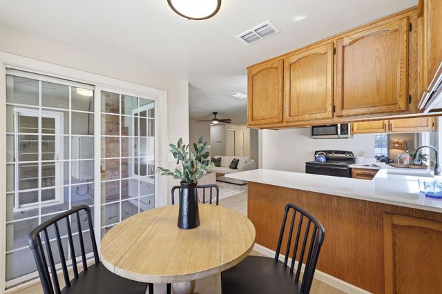 3370 Routier Rd, Sacramento, CA 95827