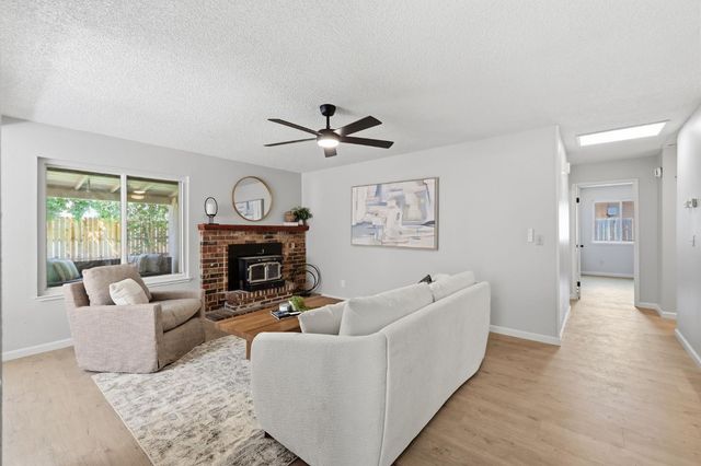 3370 Routier Rd, Sacramento, CA 95827