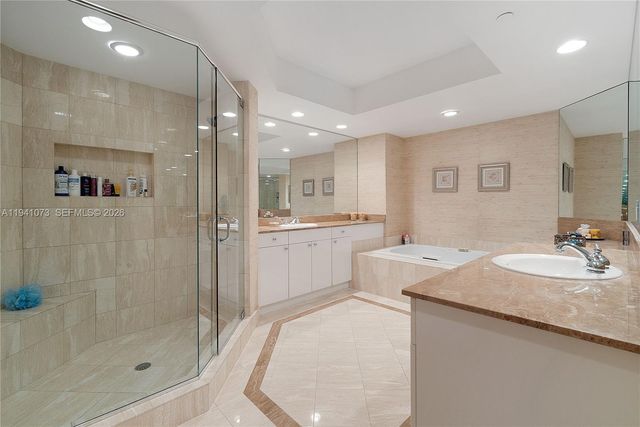 21050 Point Pl 2702, Aventura, FL 33180