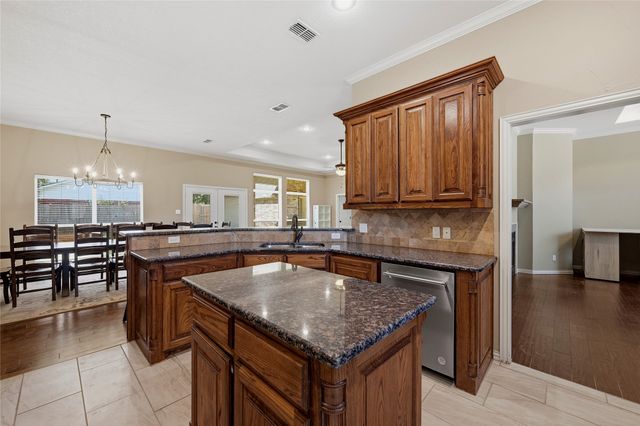 2130 Park Ridge, Denison, TX 75020