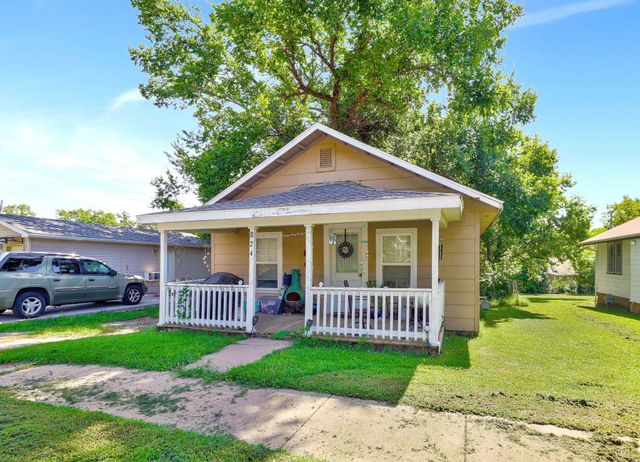 824 S Taylor St, El Dorado, KS 67042