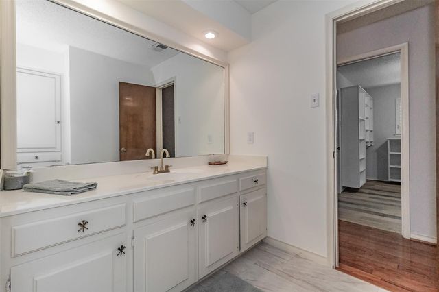 2604 Twinpost Court, Irving, TX 75062