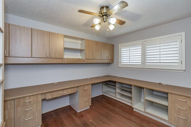 2604 Twinpost Court, Irving, TX 75062