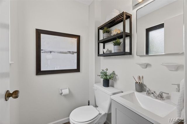 11828 Foxwood Drive, Maryland Heights, MO 63043