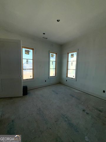 340 6th Street, Fayetteville, GA 30214