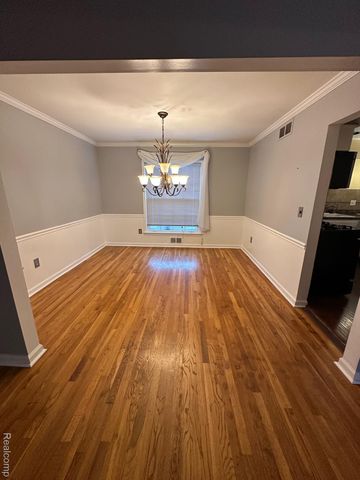 16960 Pennsylvania Street, Southfield, MI 48075