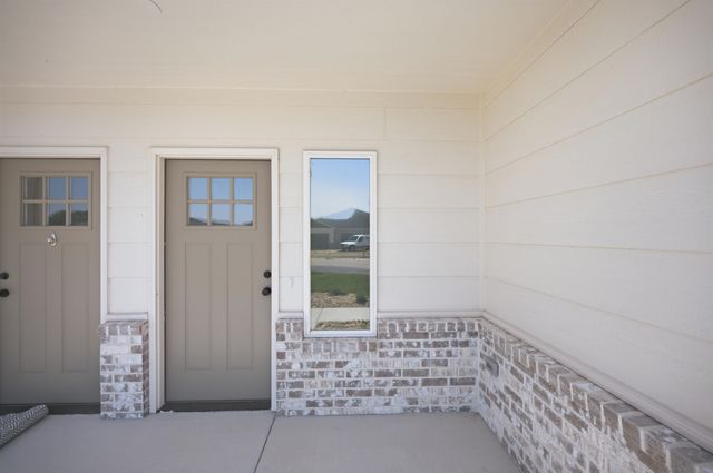 119-121 N Mendocino Ct, Goddard, KS 67052