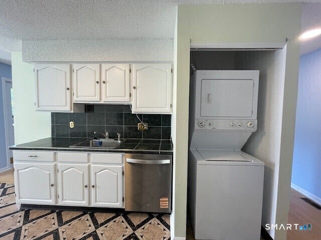 365 Mather Street 27, Hamden, CT 06514