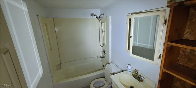 33700 Henwell Road, Columbia Station, OH 44028