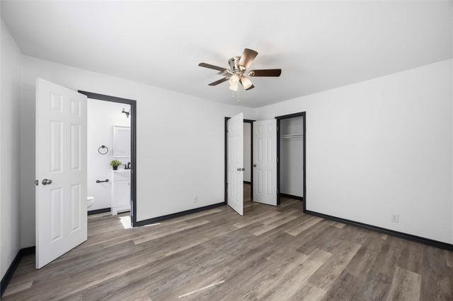 9723 Oldcrest Drive, Stafford, TX 77477