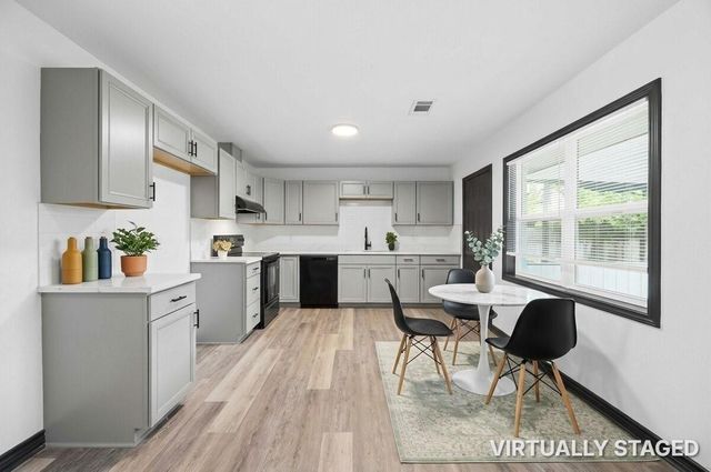 9723 Oldcrest Drive, Stafford, TX 77477