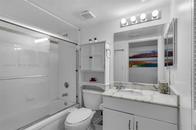 1200 Brickell Bay Dr 1924, Miami, FL 33131