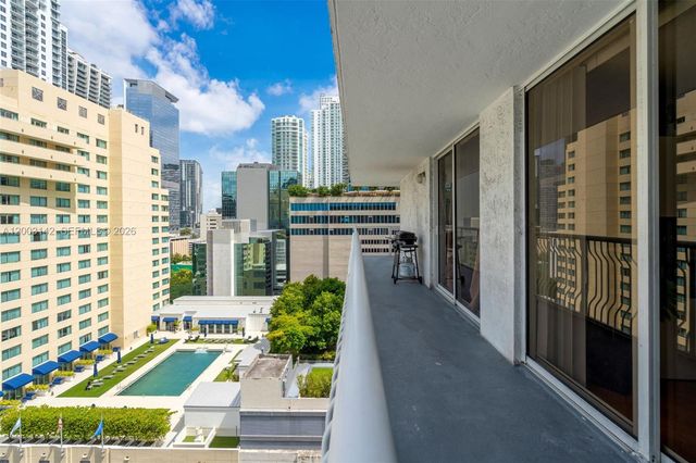 1200 Brickell Bay Dr 1924, Miami, FL 33131