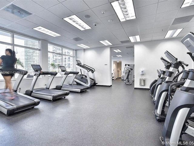 1200 Brickell Bay Dr 1924, Miami, FL 33131