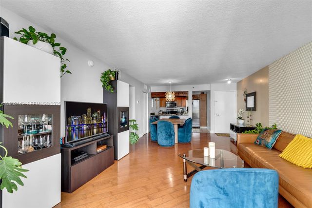 1200 Brickell Bay Dr 1924, Miami, FL 33131