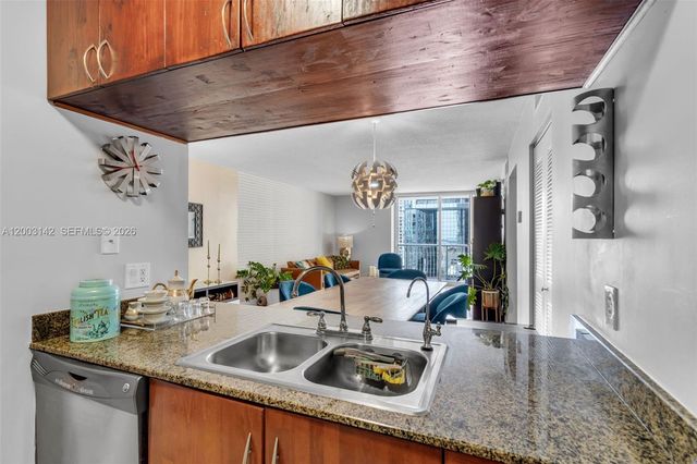 1200 Brickell Bay Dr 1924, Miami, FL 33131