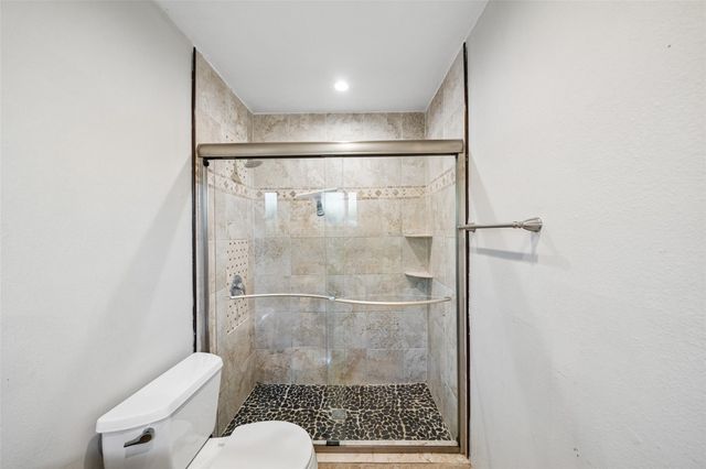 311 Hawthorne Street 16, Houston, TX 77006