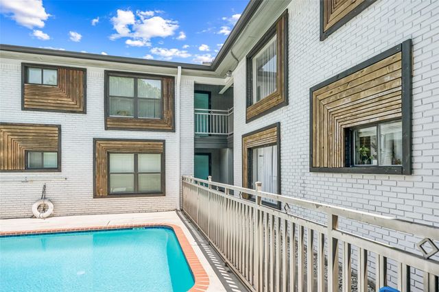 311 Hawthorne Street 16, Houston, TX 77006