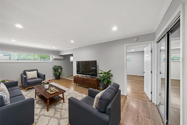 311 Hawthorne Street 16, Houston, TX 77006