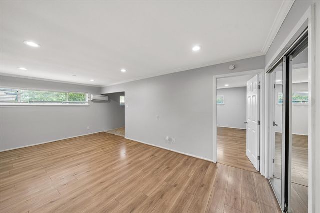 311 Hawthorne Street 16, Houston, TX 77006