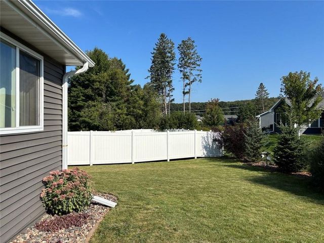 4924 Bluebell Court, Eau Claire, WI 54703