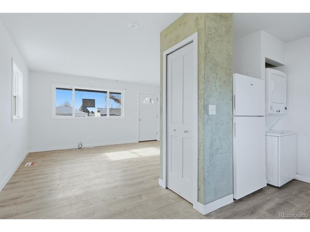 1170 Elmira St, Aurora, CO 80010