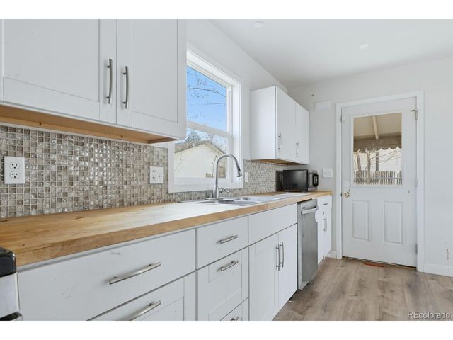 1170 Elmira St, Aurora, CO 80010