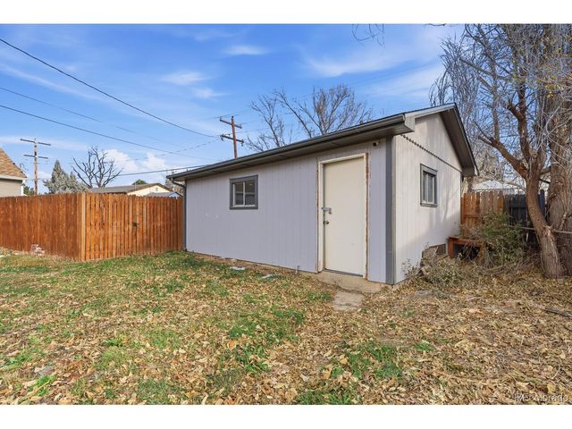 1170 Elmira St, Aurora, CO 80010