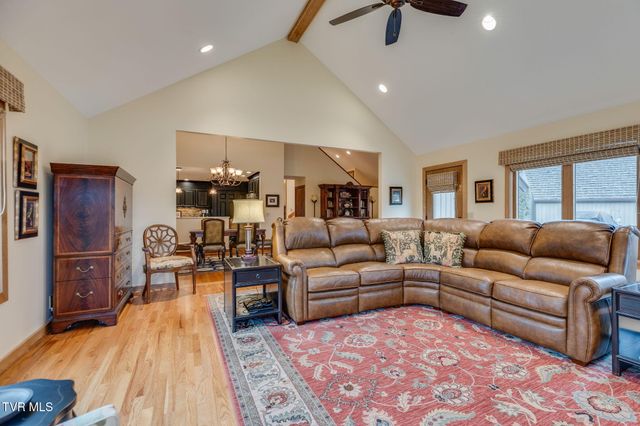 80 Crown Circle, Kingsport, TN 37660