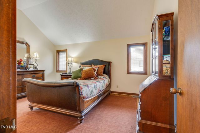 80 Crown Circle, Kingsport, TN 37660